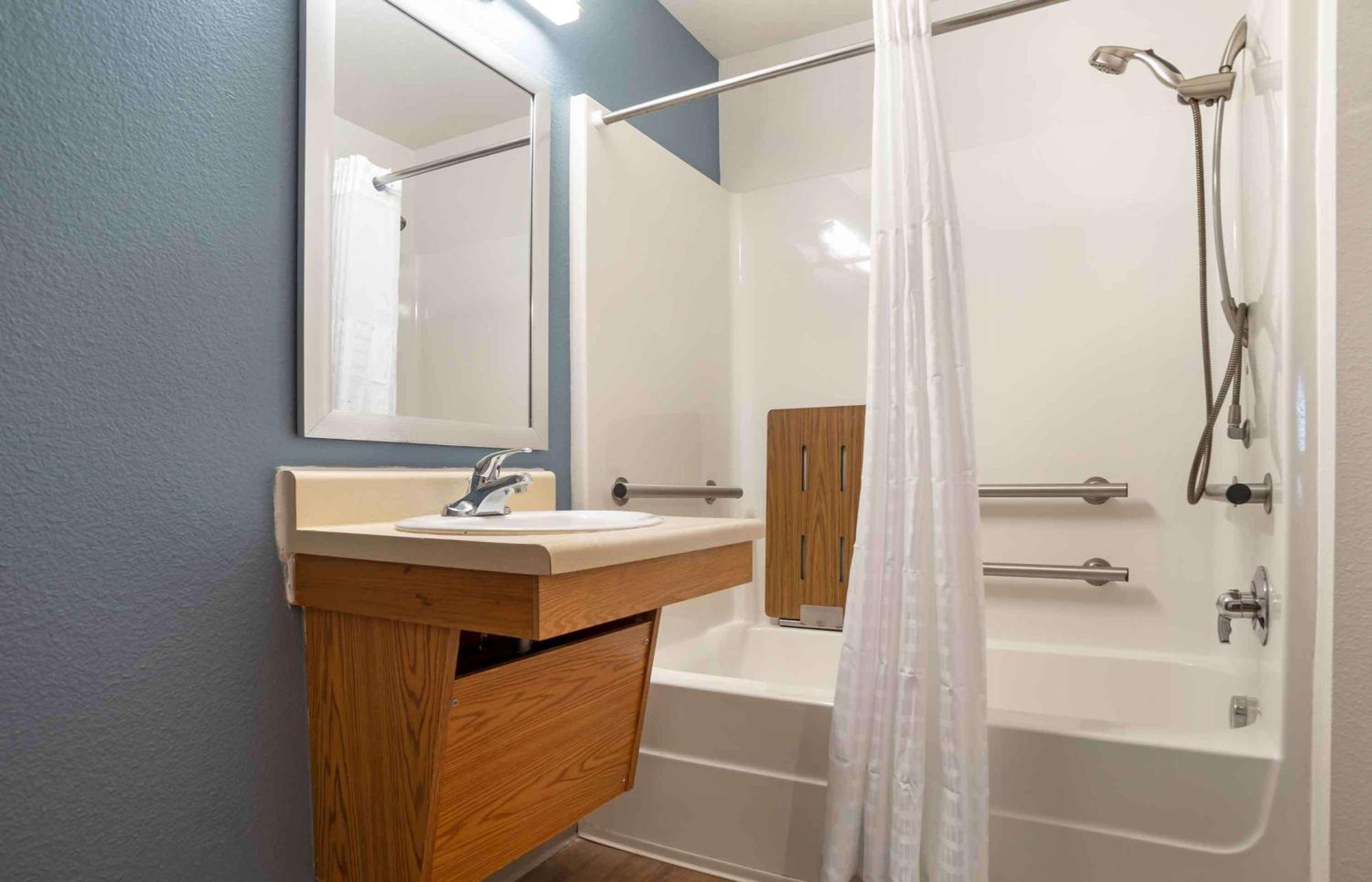 Extended Stay America Select Suites - Cleveland - Avon ภายนอก รูปภาพ