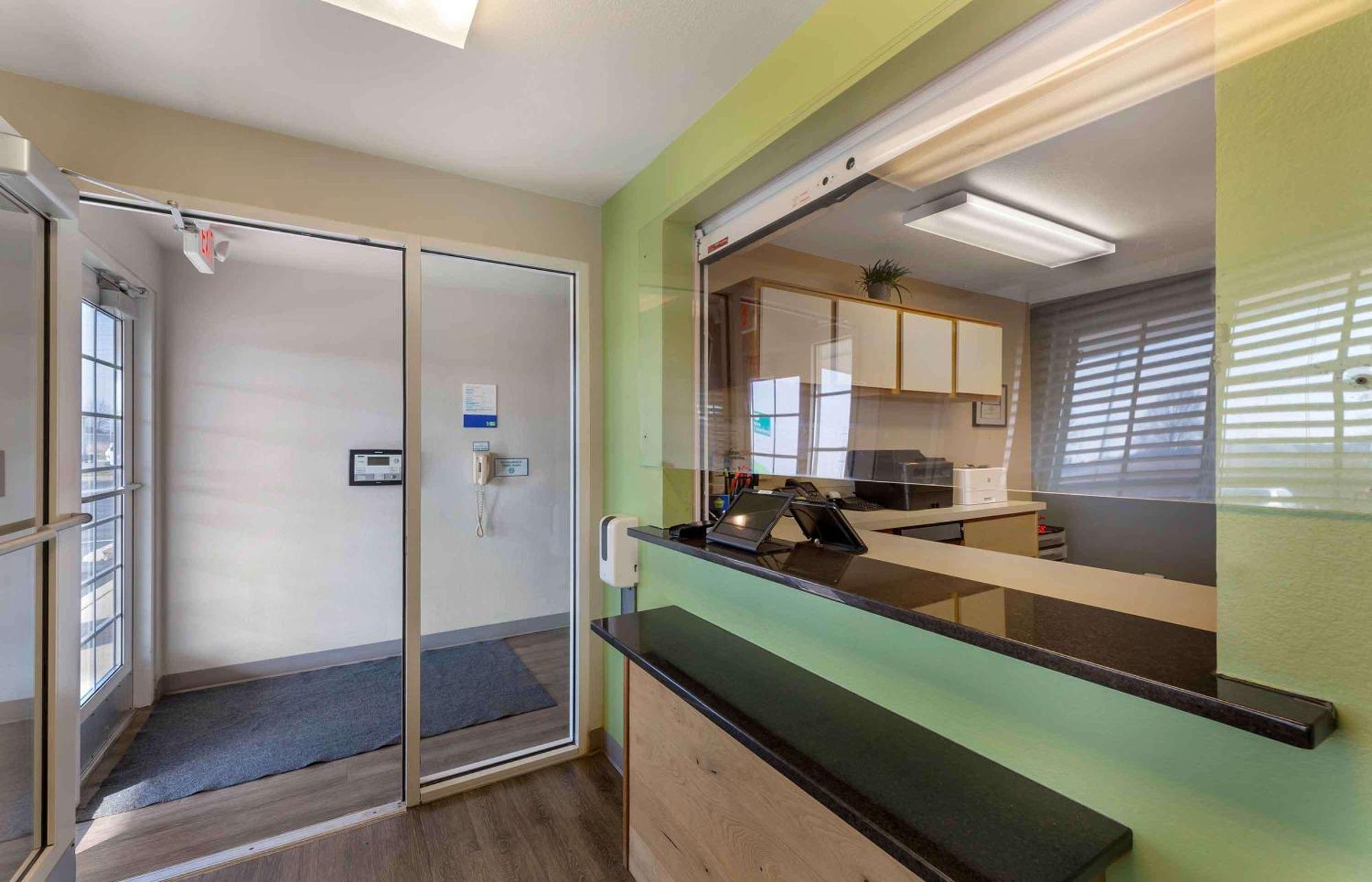 Extended Stay America Select Suites - Cleveland - Avon ภายนอก รูปภาพ